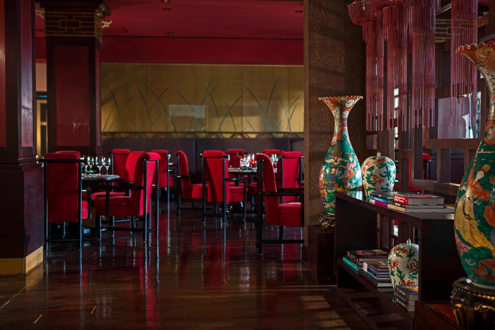 Renaissance Cairo Mirage City Hotel Bagian luar foto Interior of the restaurant