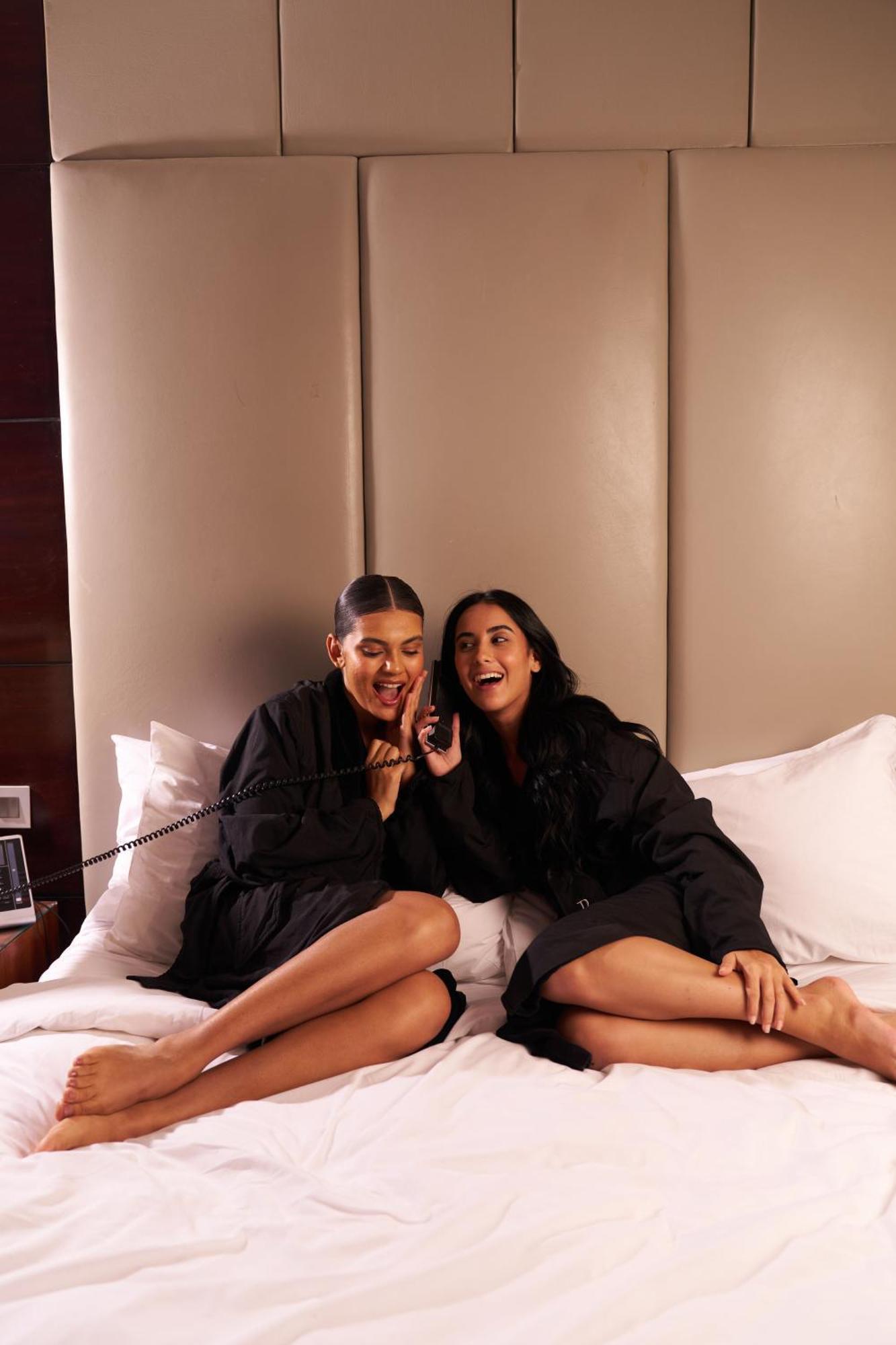 Renaissance Cairo Mirage City Hotel Bagian luar foto The 2019 hosts: Alessandra Maiorino and Marija Cerneva
