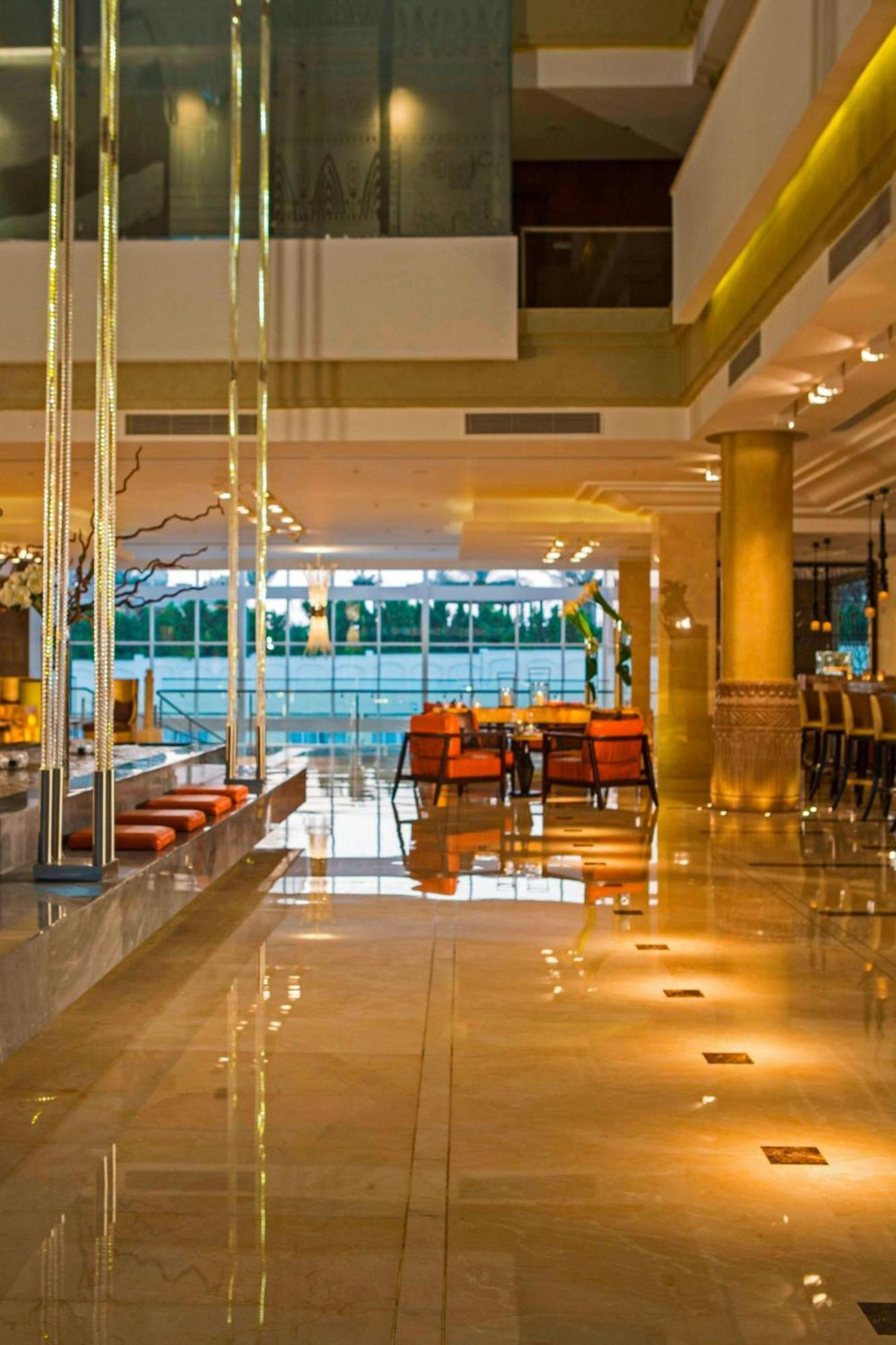 Renaissance Cairo Mirage City Hotel Bagian luar foto Lobby
