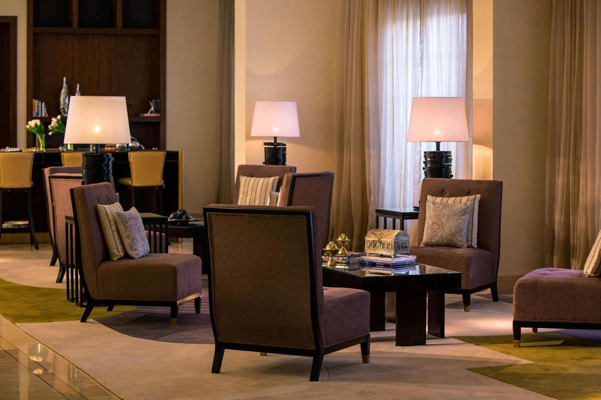 Renaissance Cairo Mirage City Hotel Bagian luar foto The lounge at the Four Seasons Hotel, Cairo