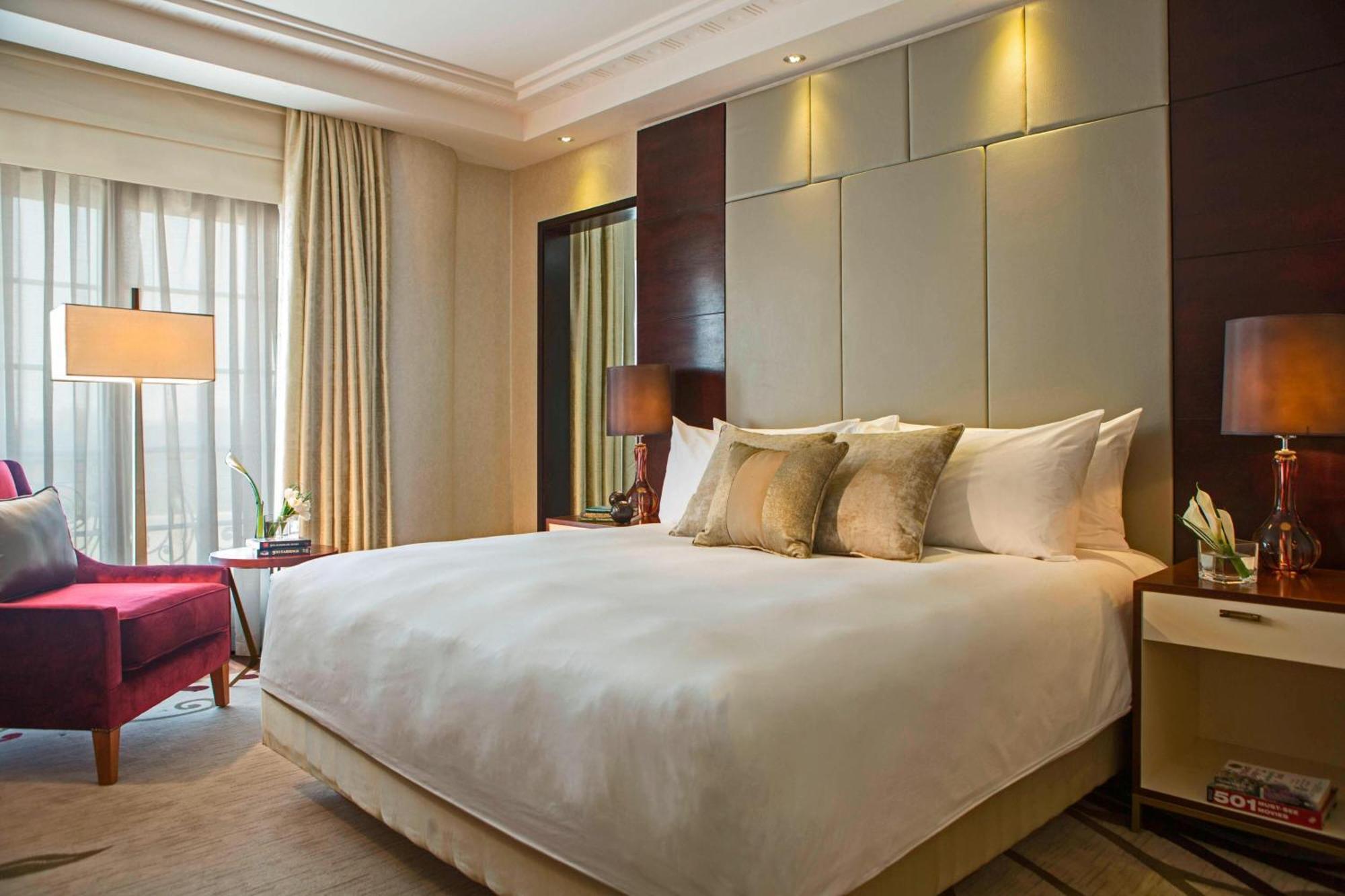 Renaissance Cairo Mirage City Hotel Bagian luar foto